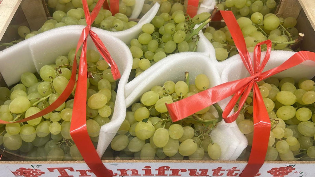 GRAPES WHITE SEEDLESS COTTON CANDY